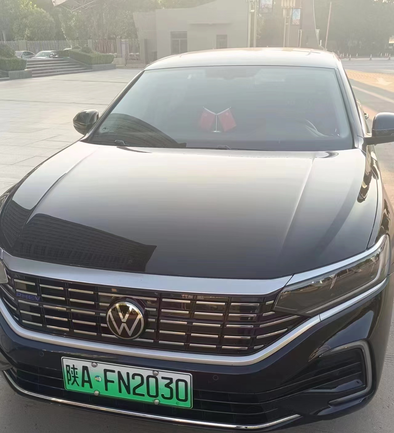 5座豪华大众小型轿车